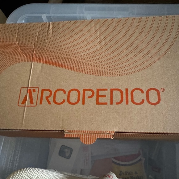 Arcopedico Beige Banff Slip-On Sneaker Shoes - Picture 6 of 7